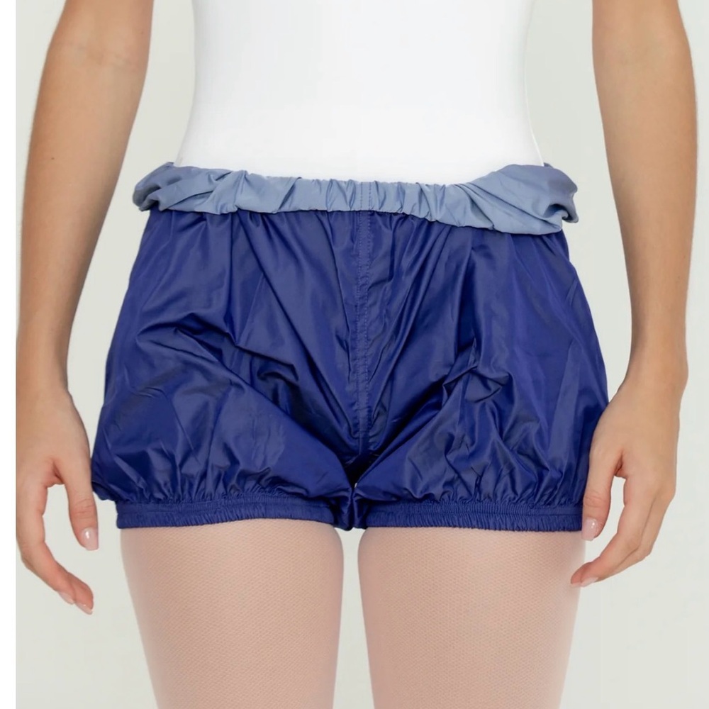 Bulletpointe Reversible Parachute Shorts in Navy/Midnight